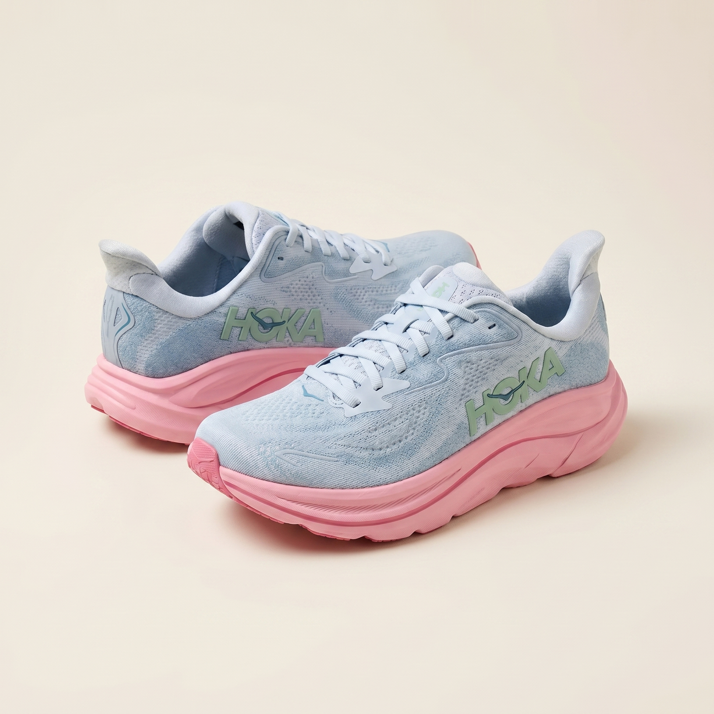 Women's Clifton 10