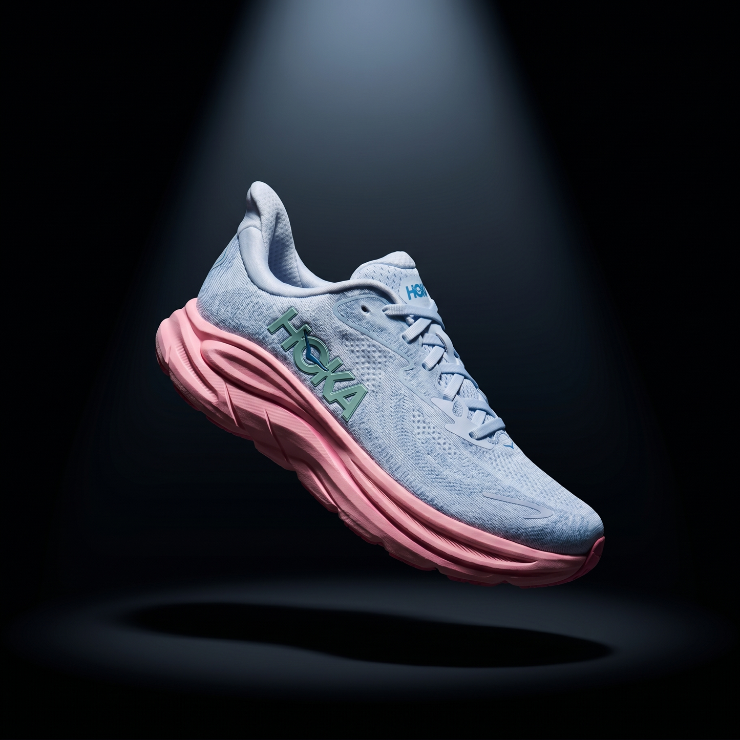 Women's Clifton 10